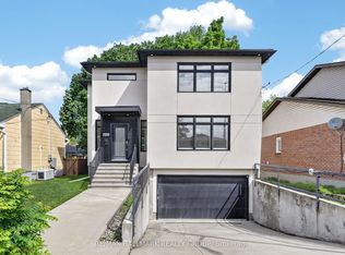 1559 Queensdale Ave, Ottawa, ON K1T 1J3
