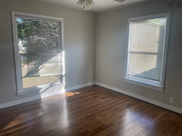 3310 Sherwood Ln — Photo 7