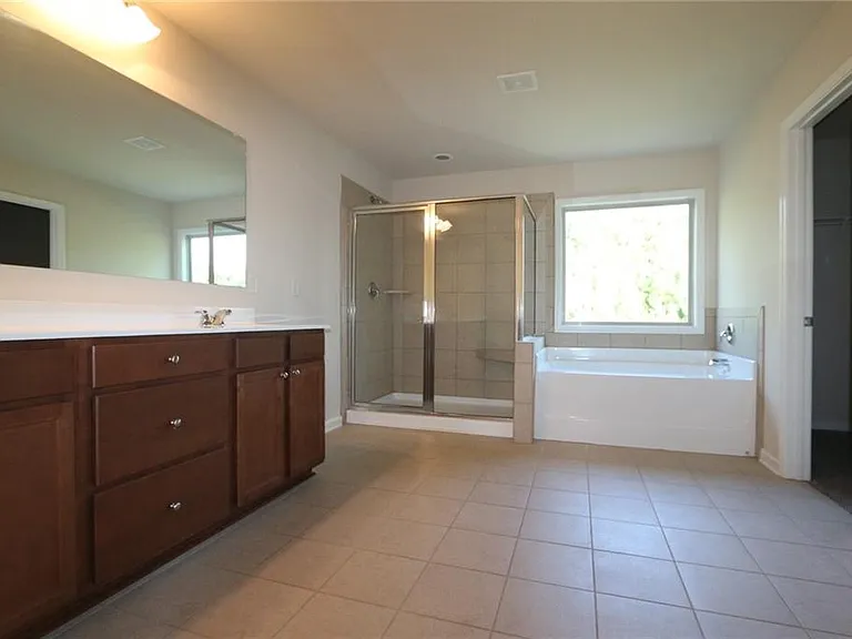 1610 Apple Blossom Dr — Photo 12