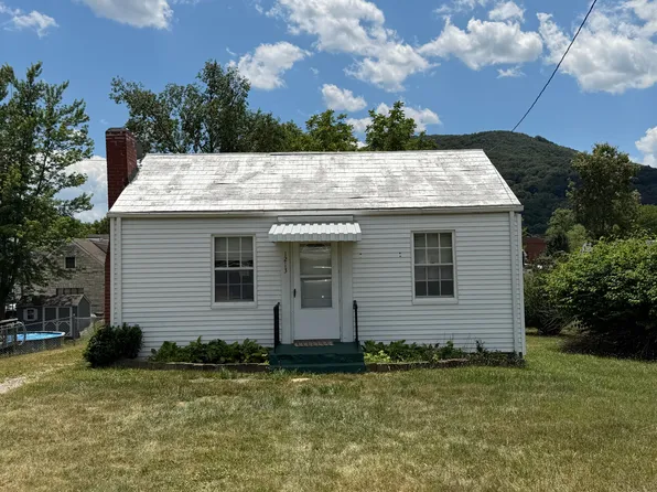 1213 Victory Rd SE, Roanoke, VA 24014