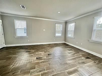 2nd image of 55 Oakley Ct