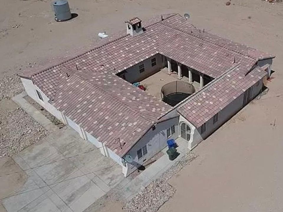【匿名配送】HOUSES AND GARDENS IN CALIFORNIA 14663 Marigold St, Oro Grande, CA 92368 | Zillow