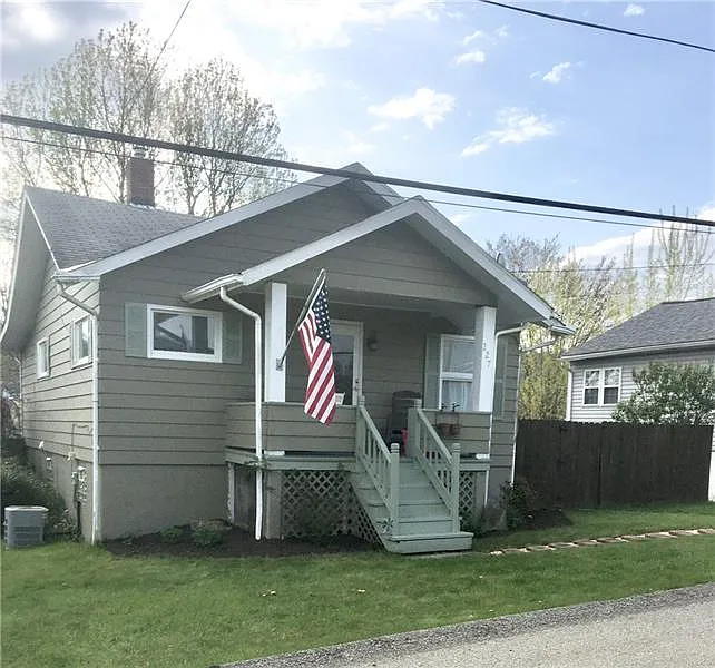 227 Dombroski Ave photo 1
