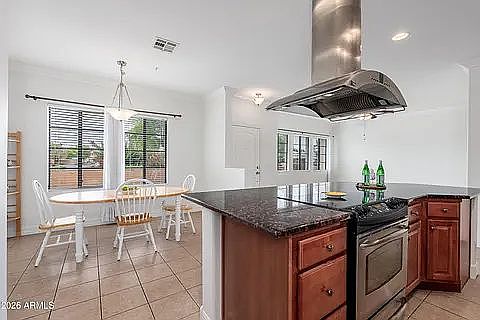 Full eat in kitchen area.
