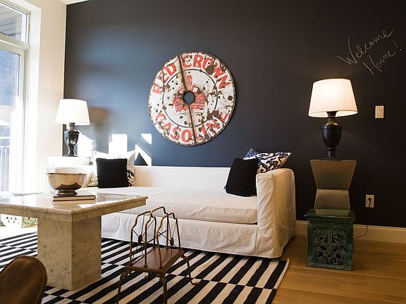 100 Engert Living Room