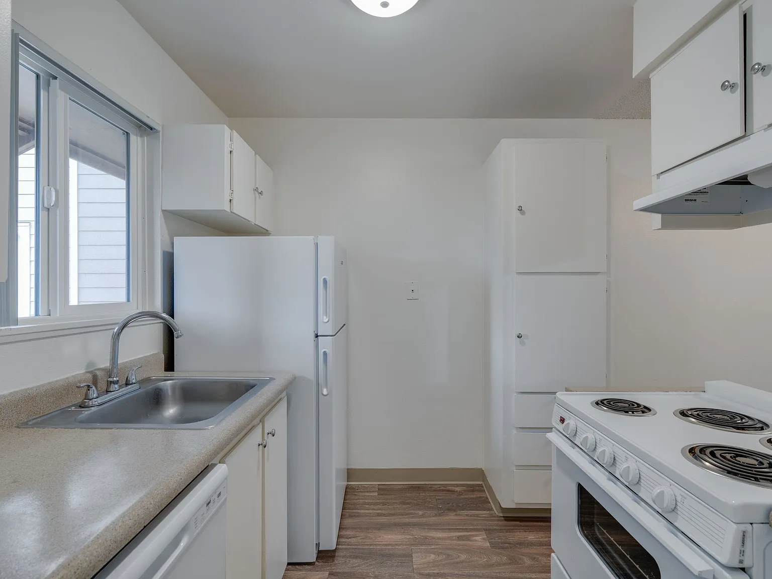 Executive 1801 — Photo 3
