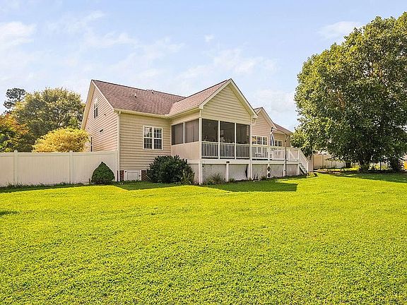 5th image of 1824 Ferrell Meadows Dr