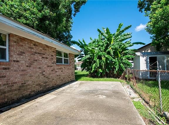 2nd image of 3308 Park Blvd