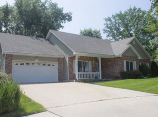 802 Royal Birkdale Dr #D, Columbia, MO 65203