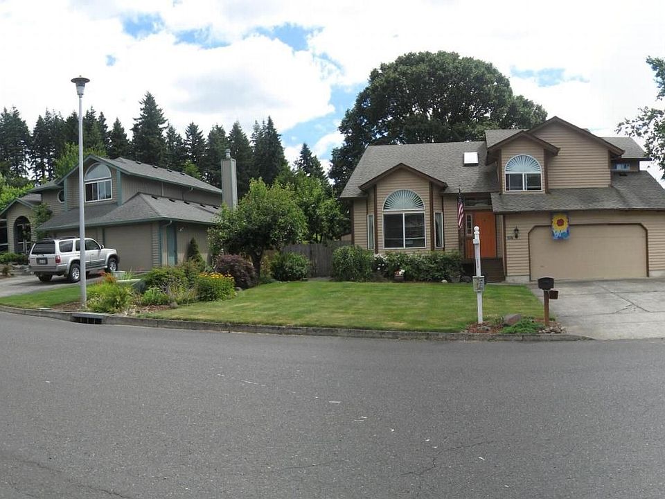 1st image of 2107 NE 152nd St