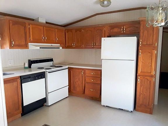 2nd image of 163 Driscoll Ct