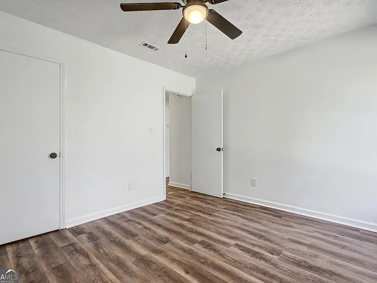 608 S Jeff Davis Dr — Photo 28