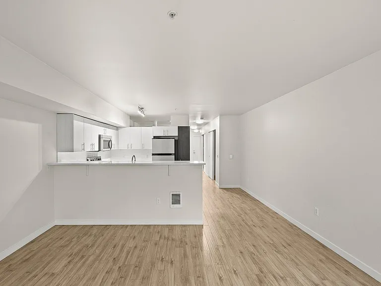Contour Apartments — Photo 122
