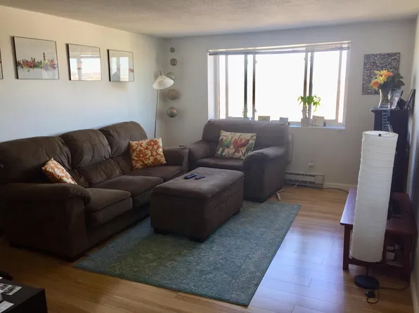 94 Beacon St, Somerville, MA