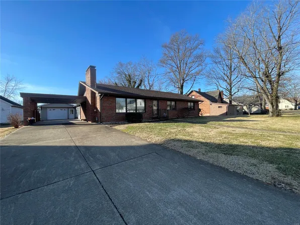 202 E Belleville St, Nashville, IL 62263