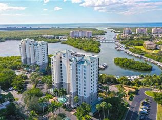 430 Cove Tower Dr APT 204, Naples, FL 34110