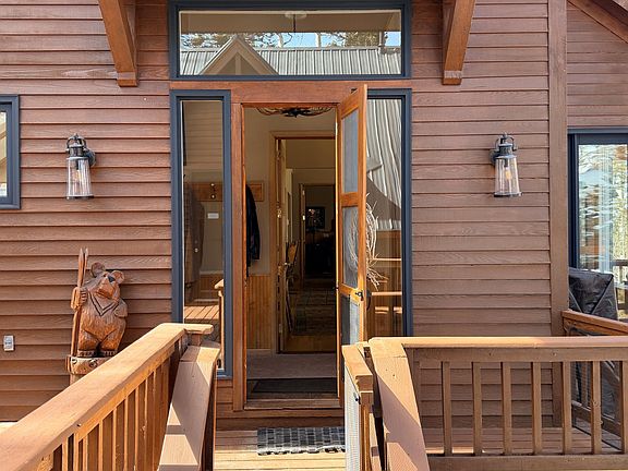 5th image of 662 Fox Farm Rd