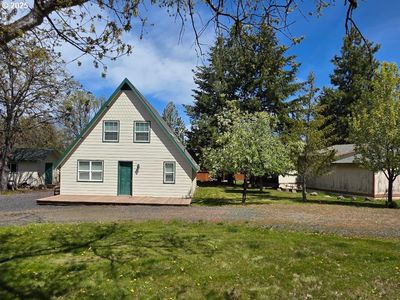 121 S Mike Rd, Tygh Valley, OR, 97063