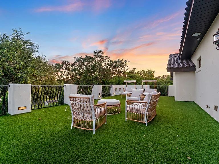 4555 W Swann Ave — Photo 60
