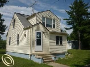 2080 Ditty Rd, Smiths Creek, MI 48074