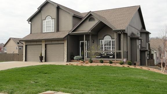 2nd image of 600 Graystone Dr