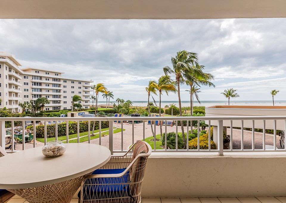 1st image of 260 Seaview Ct APT 205