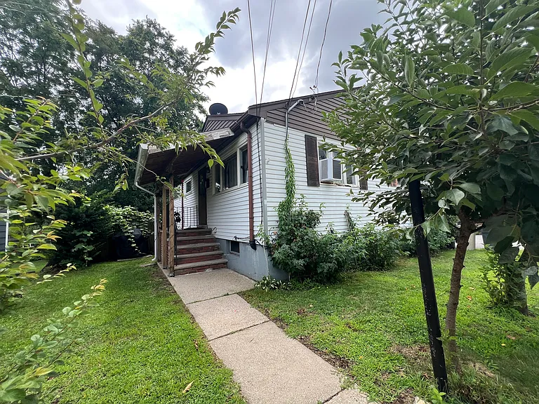 6 Cresthill Rd #6 — Photo 19