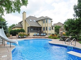 2727 Salix Cir, Naperville, IL 60564