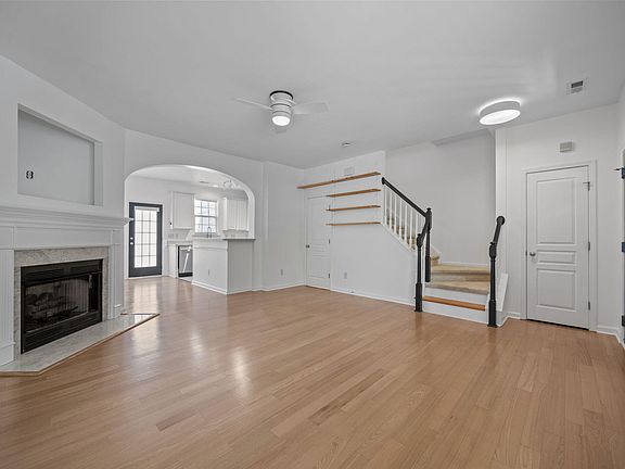 3rd image of 4206 Stepping Stone Dr