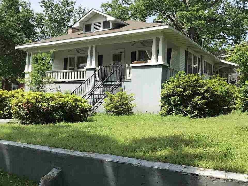 1st image of 1401 W Grand Ave