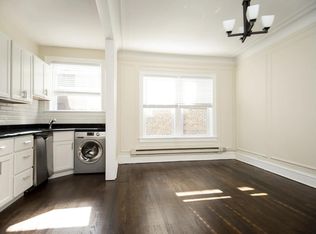 329 Kedzie St #B, Evanston, IL 60202