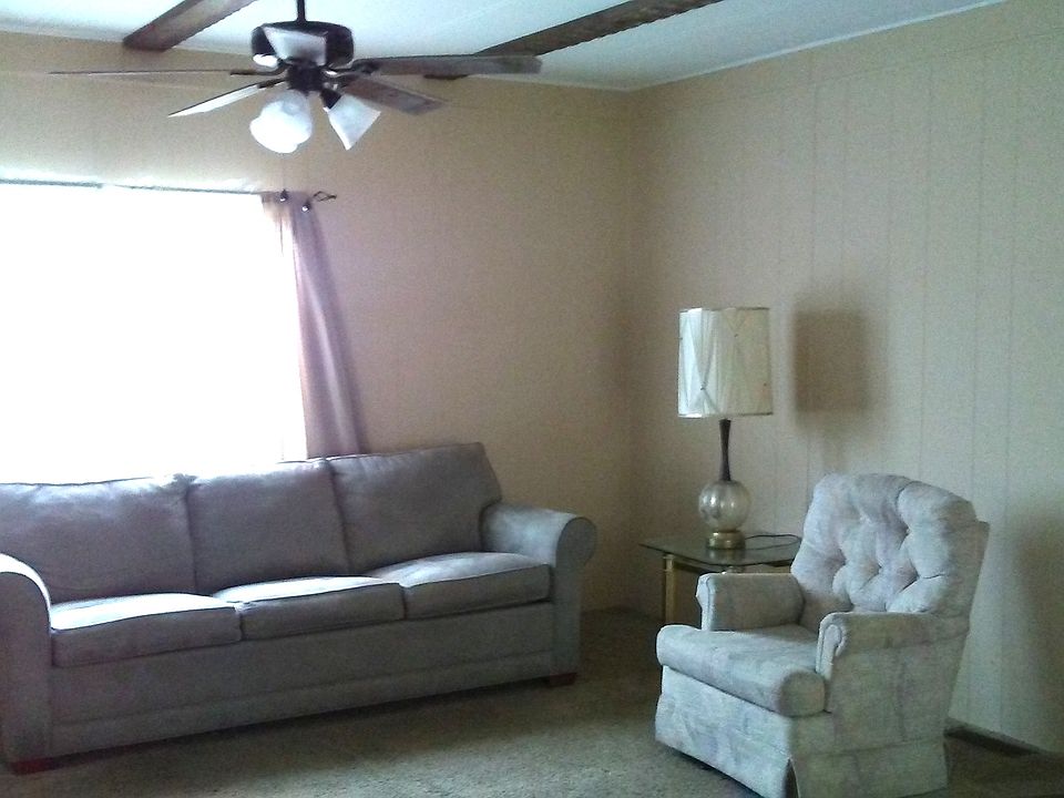 1st image of 13151 Grape Ave