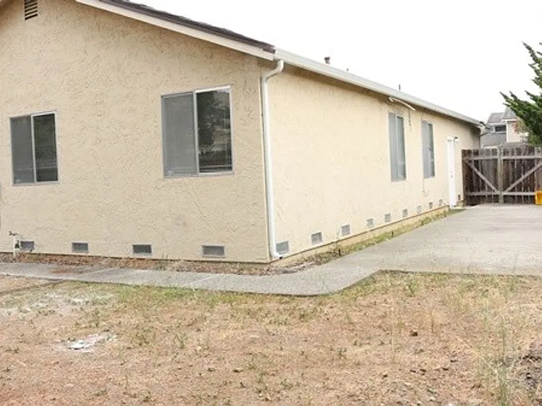 3591 Woodley Dr — Photo 26