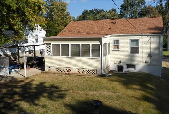 4th image of 1719 Northfield Dr