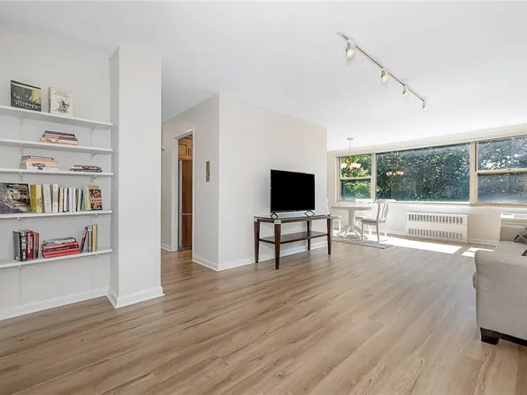 12 Old Mamaroneck Road #6J, White Plains, NY 10605