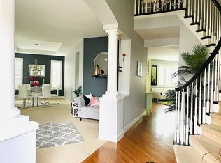1020 272nd Pl SE, Sammamish, WA 98075