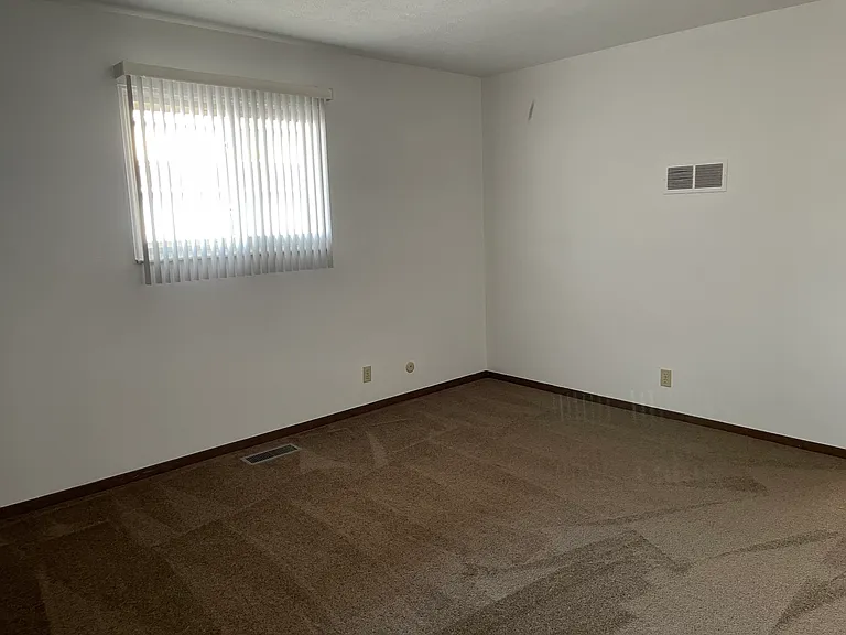 2200 Stoneybrook Rd #2 — Photo 5