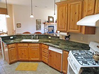 4th image of 877 Whispering Oak Dr