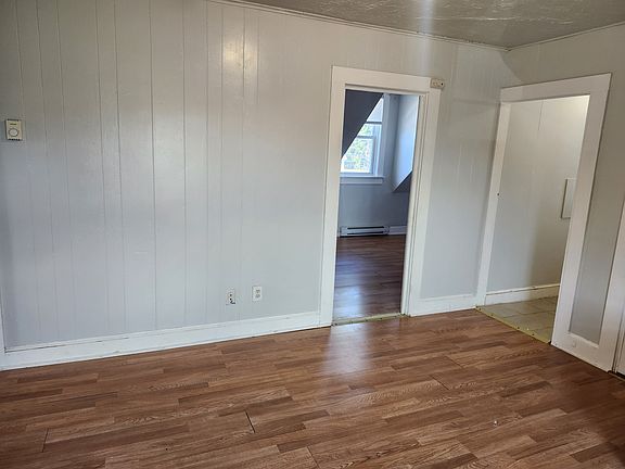 5th image of 11 Morey St