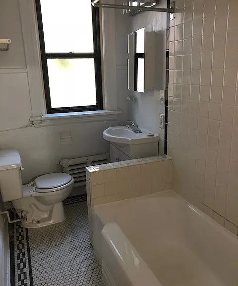 430 Daly Ave #8 — Photo 11