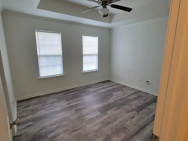 107 Highland St — Photo 4