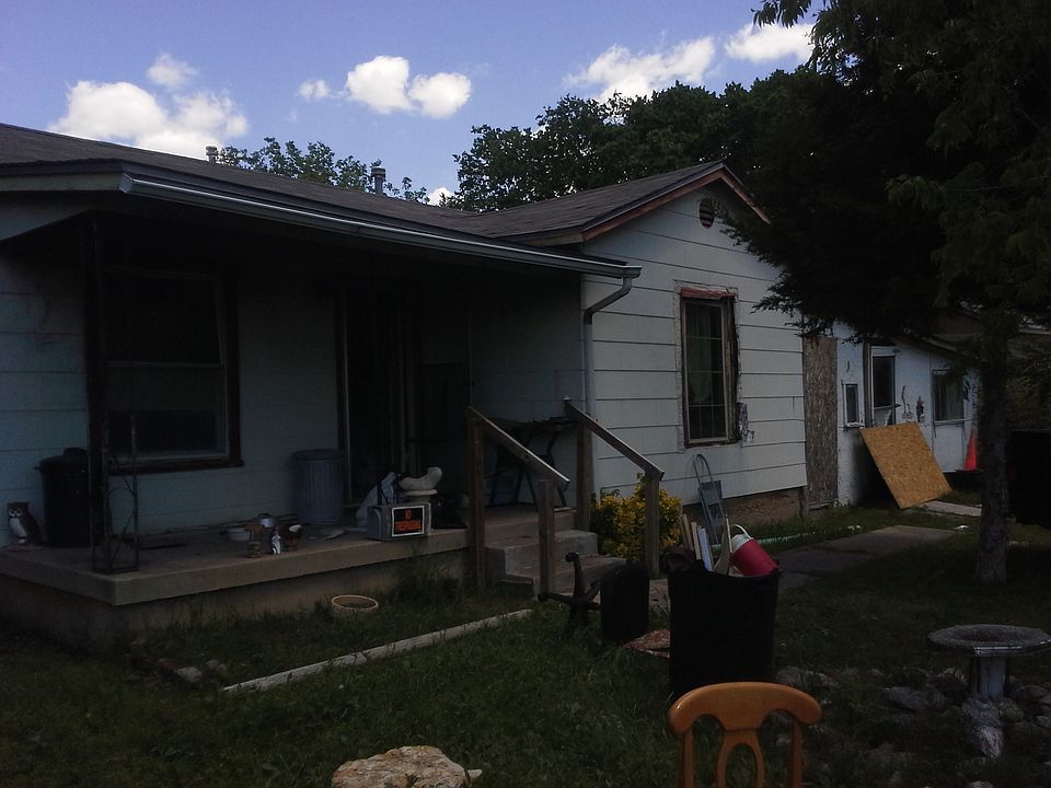 2nd image of 5748 Waddell St