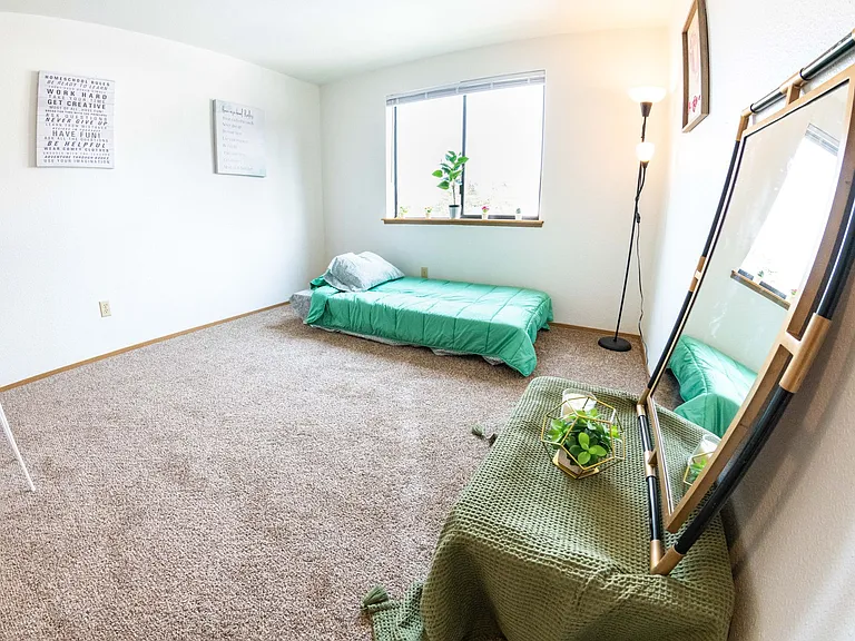 3601 & 3609 I St NE — Photo 18