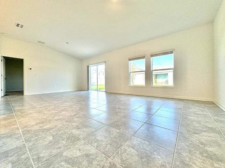 1747 Foreman Rd — Photo 22