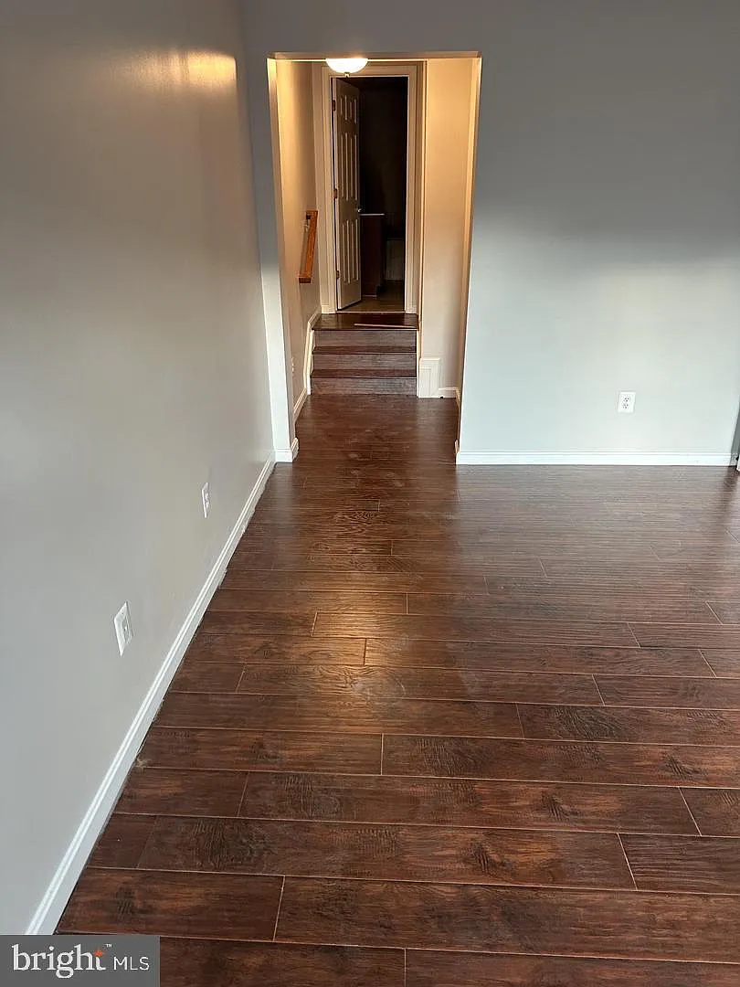 3 bed, 2.5 bath, 1524 sqft, $3,000 — Photo 3