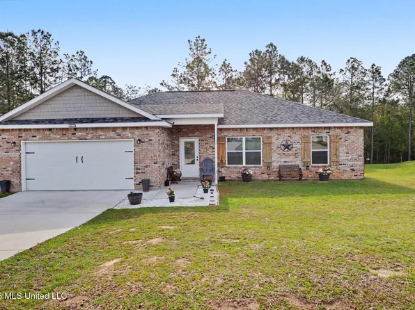 19480 Stewart St, Saucier, MS 39574