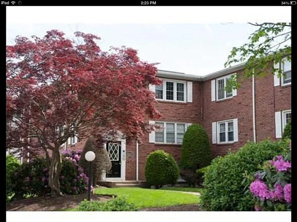 2 bed, 830 sqft, $2,800 — Photo 2