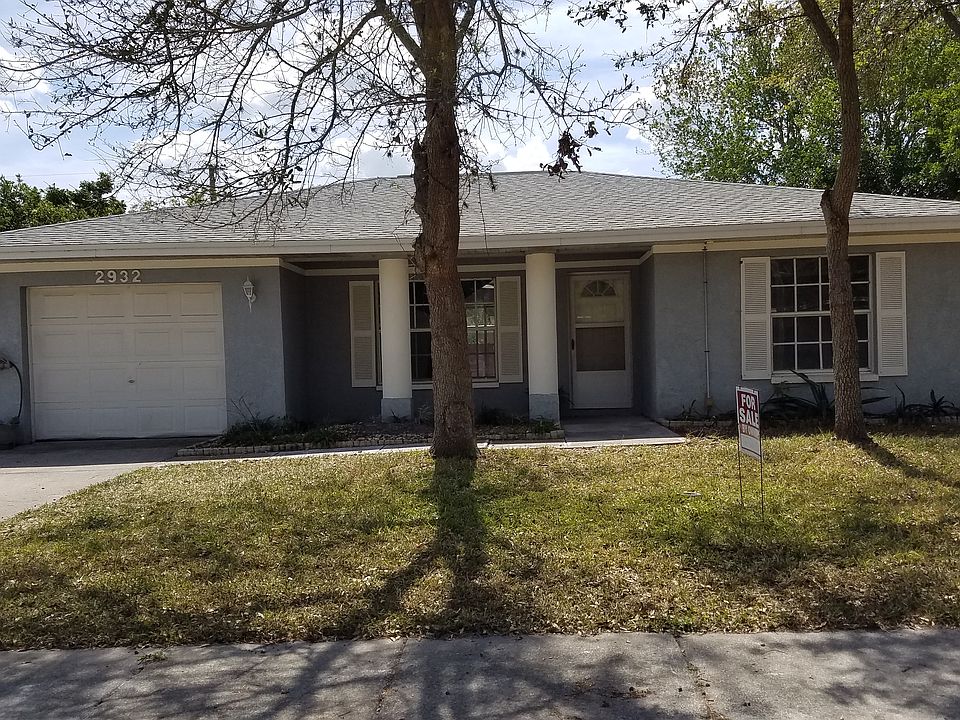 1st image of 2932 Stratford Dr