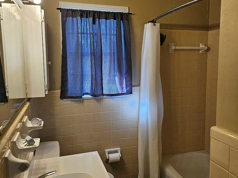 8984 Westwood Dr — Photo 13