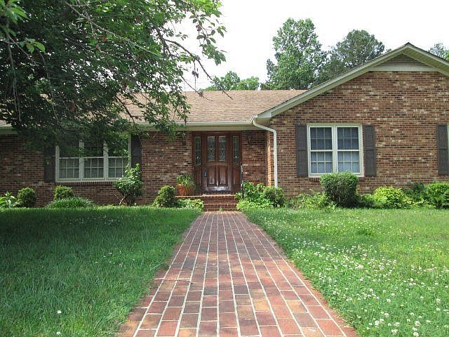 1st image of 105 Dovie Ct